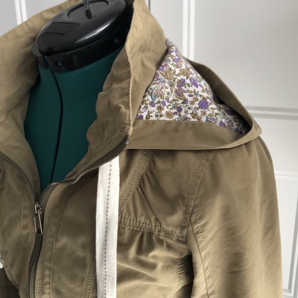 Spring jacket - Picture 3 of 4